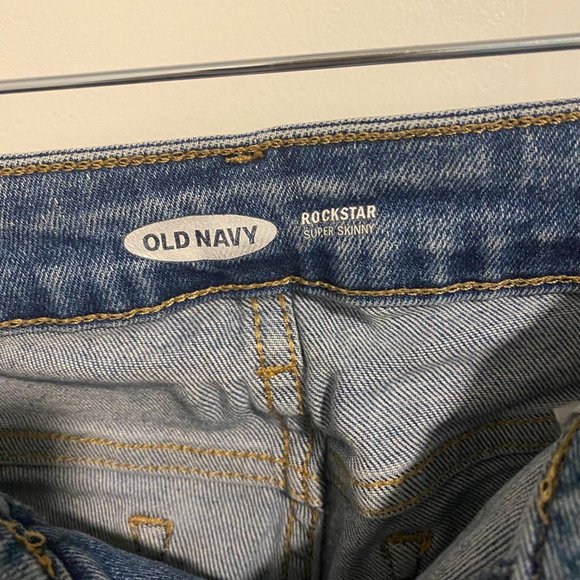Old Navy Distressed Rockstar Super Skinny Jeans - Size 6 - Picture 5 of 8
